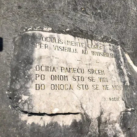 Gabriel * Makarská